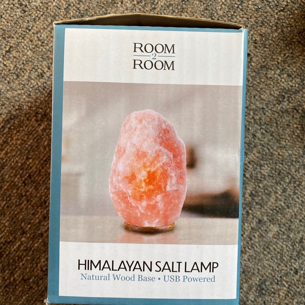 Himalayan salt lamp